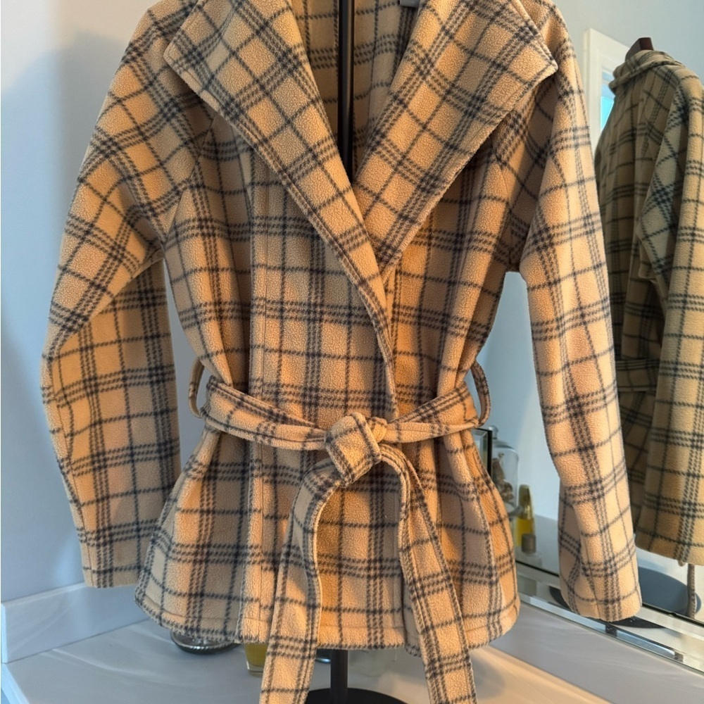 Moda Cream Wrap Style Jacket Medium Excellent Preowned condition - Picture 10 of 10
